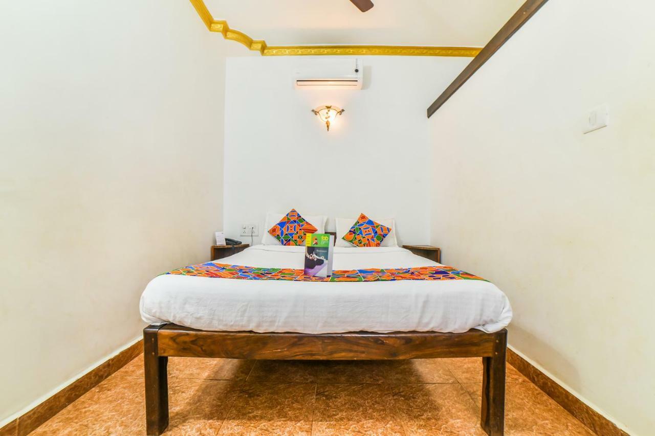 Fabhotel Yoyo Cottage With Pool - Nr Chapora Fort Vagator Exterior photo