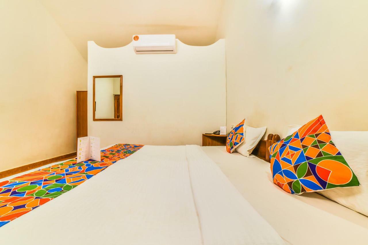 Fabhotel Yoyo Cottage With Pool - Nr Chapora Fort Vagator Exterior photo