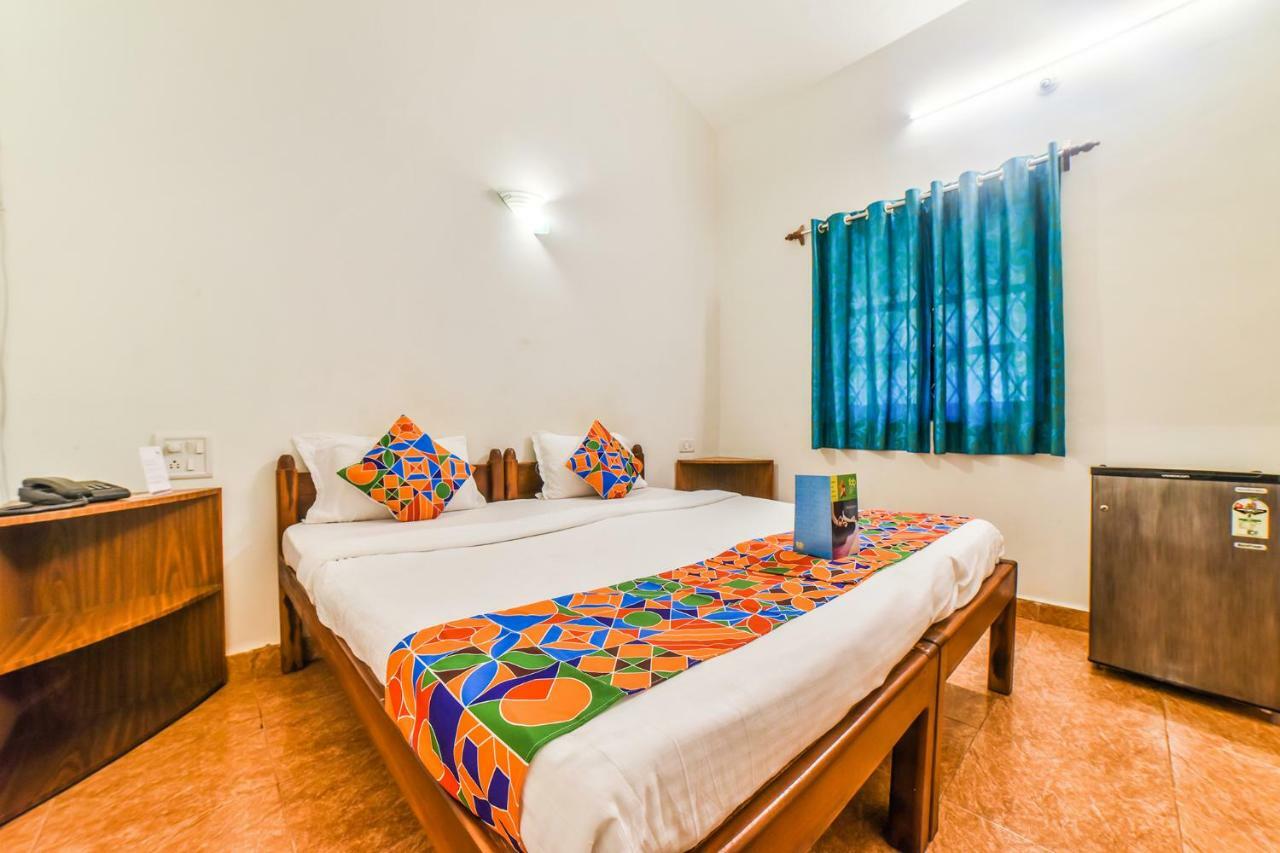 Fabhotel Yoyo Cottage With Pool - Nr Chapora Fort Vagator Exterior photo